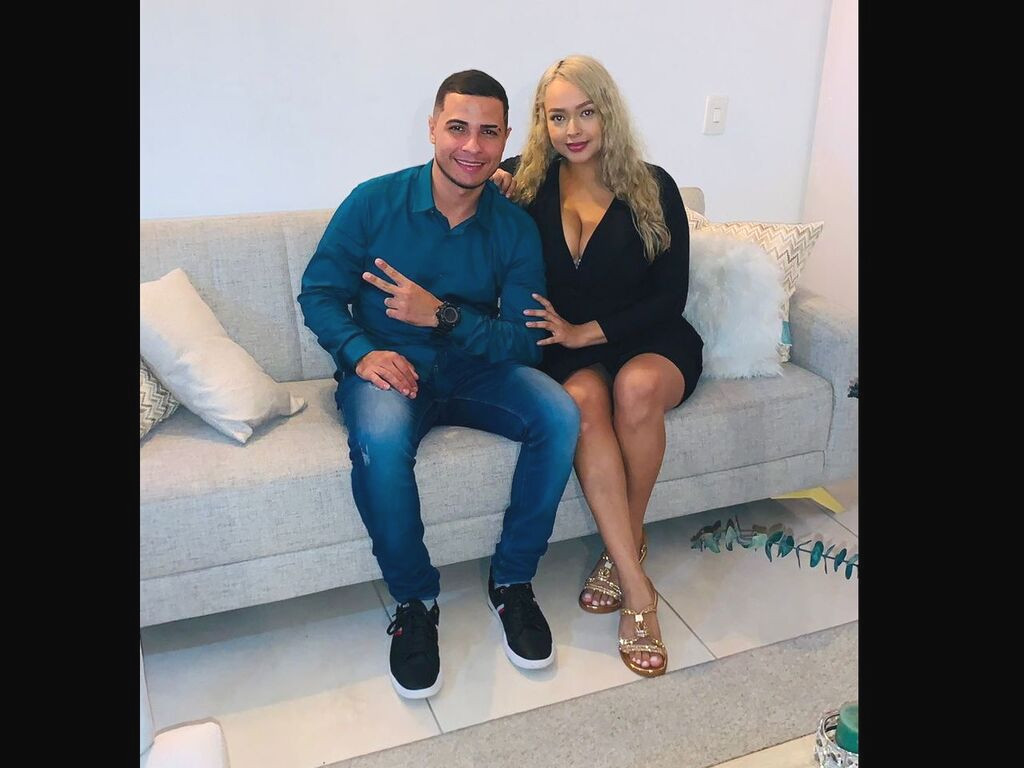 AbiandMike webcam model profile image