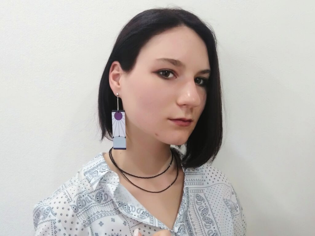 AliceLemar webcam model profile image
