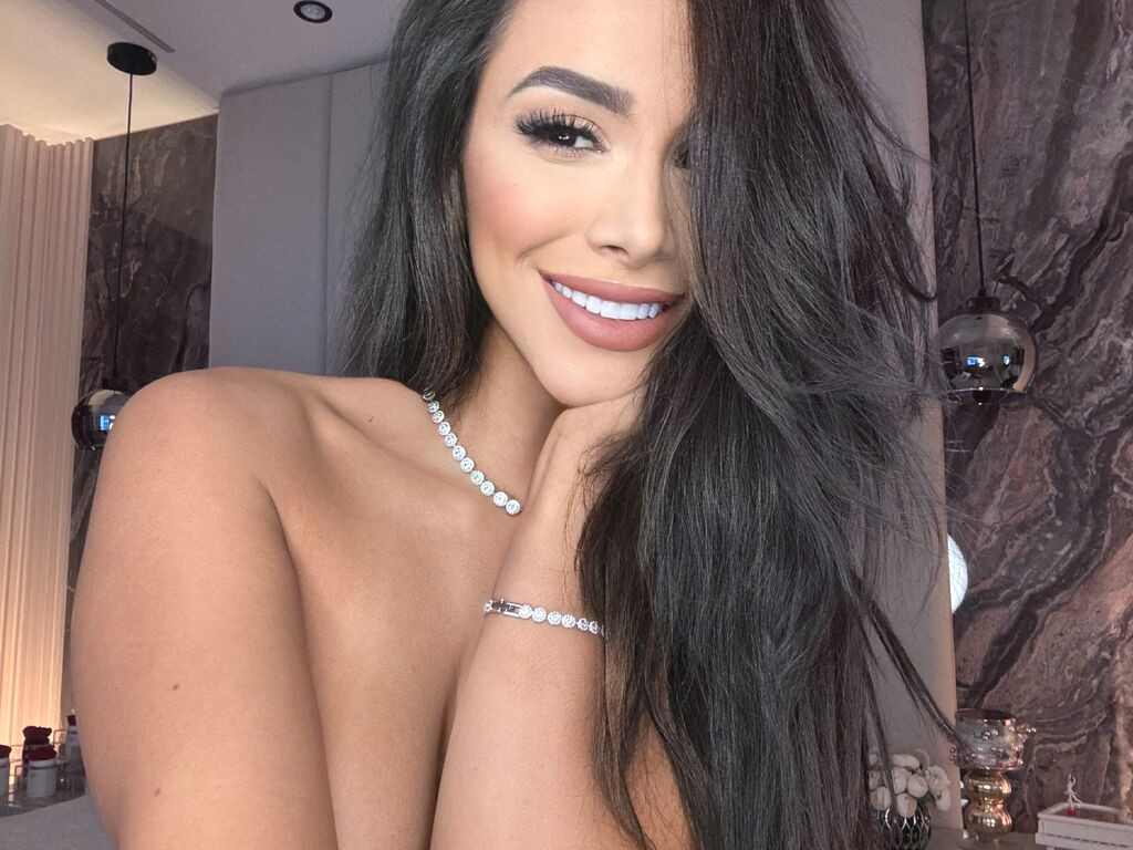 AlisonFerrera webcam model profile image