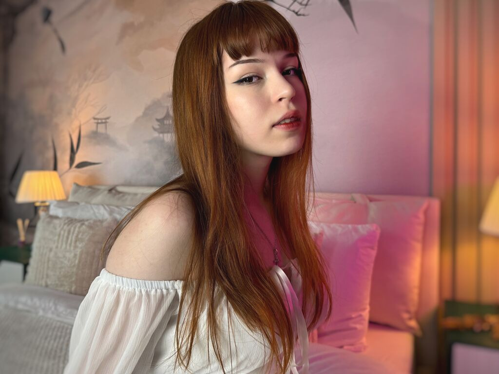 AnnLornes webcam model profile image