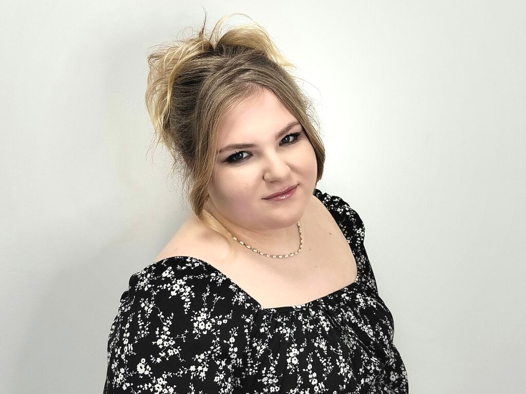 AnnieWillis webcam model profile image