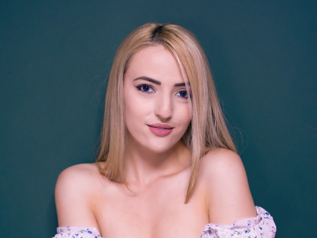 AshleyNess webcam model profile image