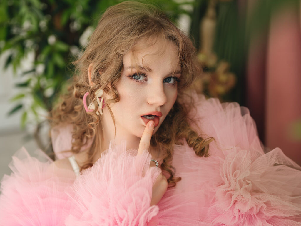 ChloeMillis LiveJasmin cam model preview