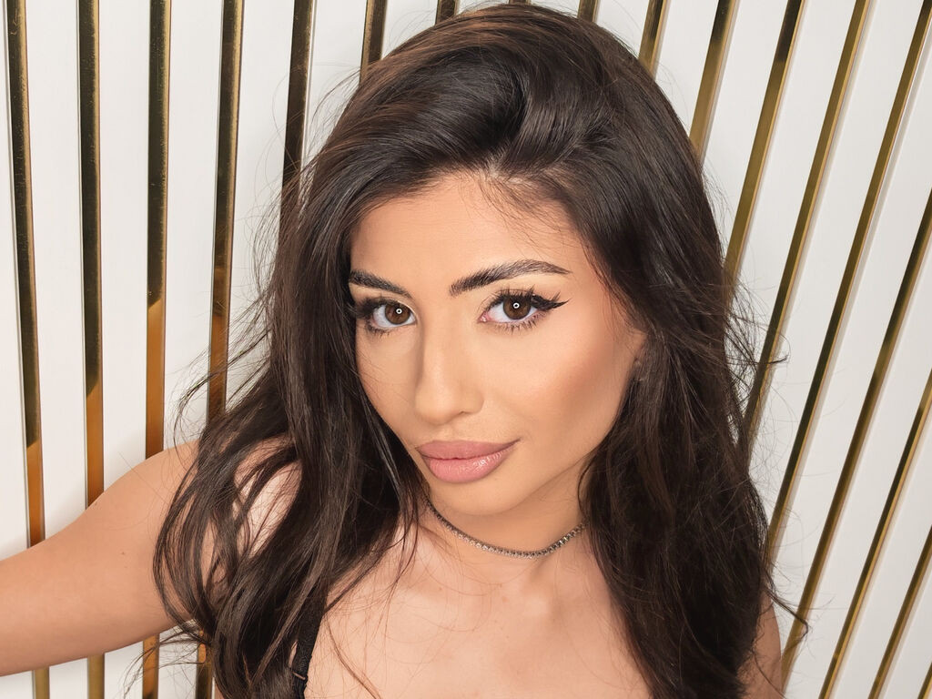 DelinaRose webcam model profile image