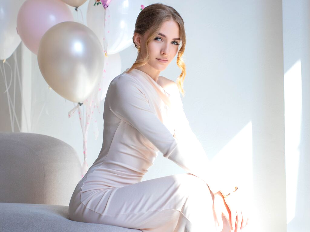 EvaBetts webcam model profile image