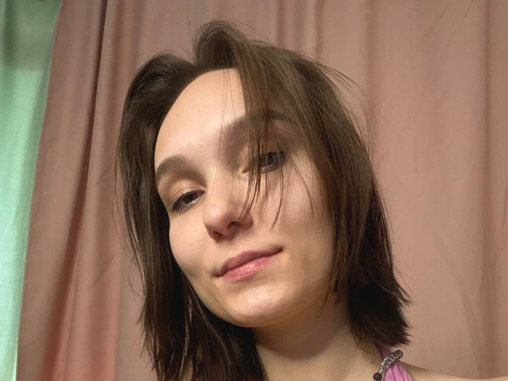 FalineBeale LiveJasmin cam model preview