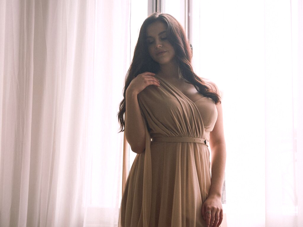 GloriaPeachy webcam model profile image