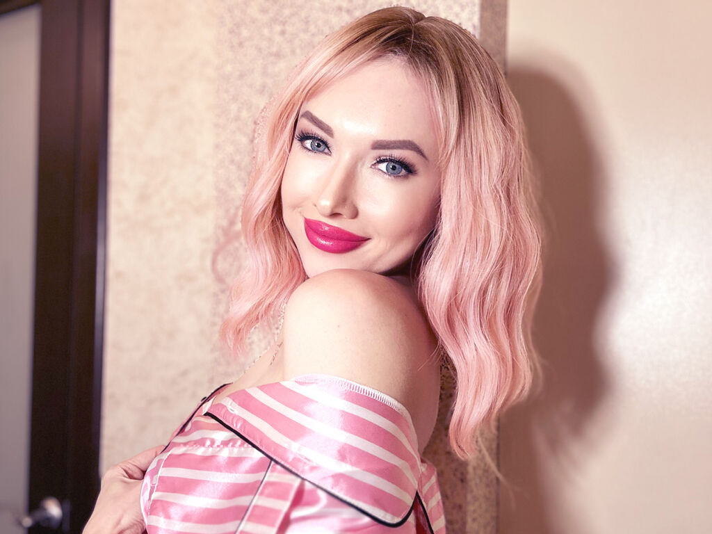 HelenOliver webcam model profile image