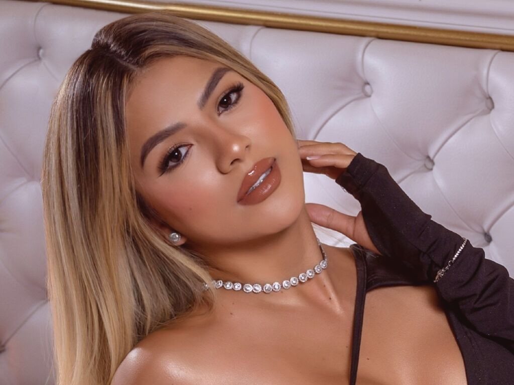 IsabellaLee webcam model profile image