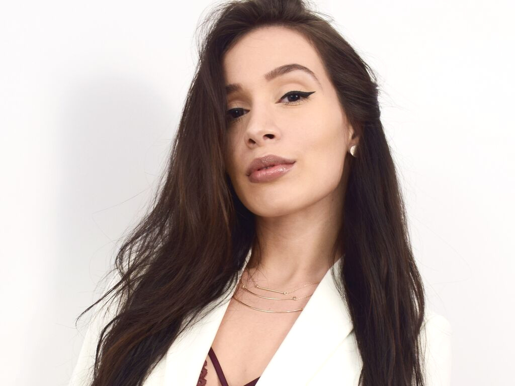 KissAnya webcam model profile image