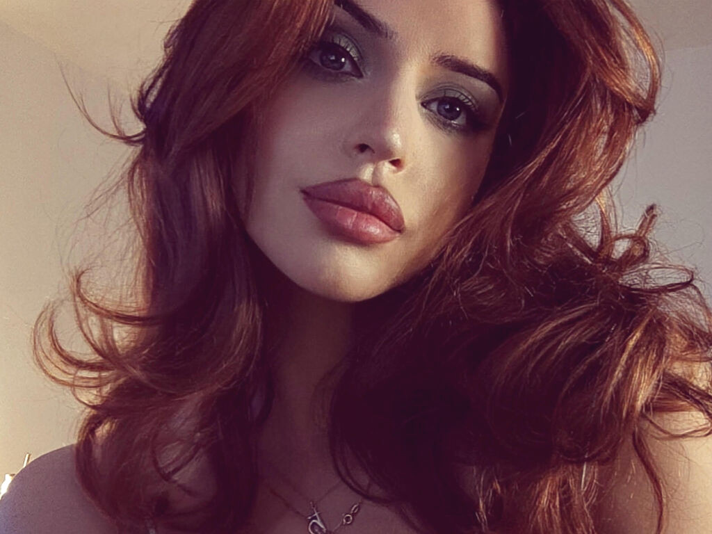 LeilaNoire webcam model profile image