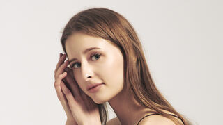 LoraVale LiveJasmin cam profile on JasminVIPs