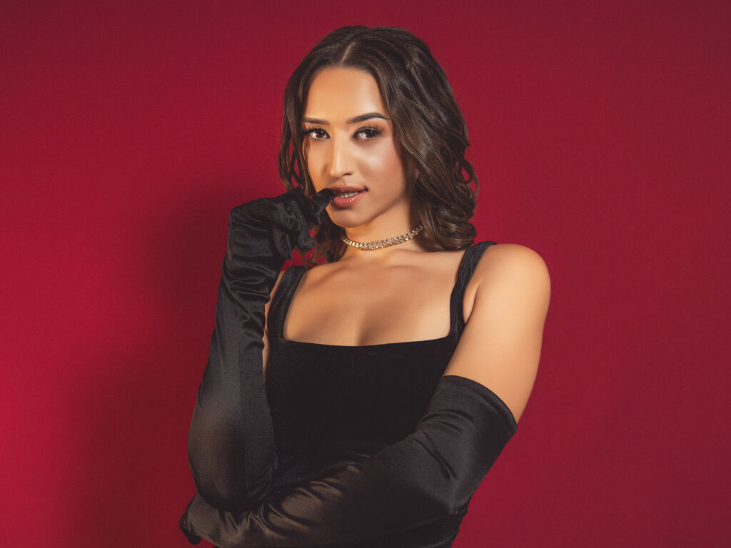 LuanaRodgers webcam model profile image