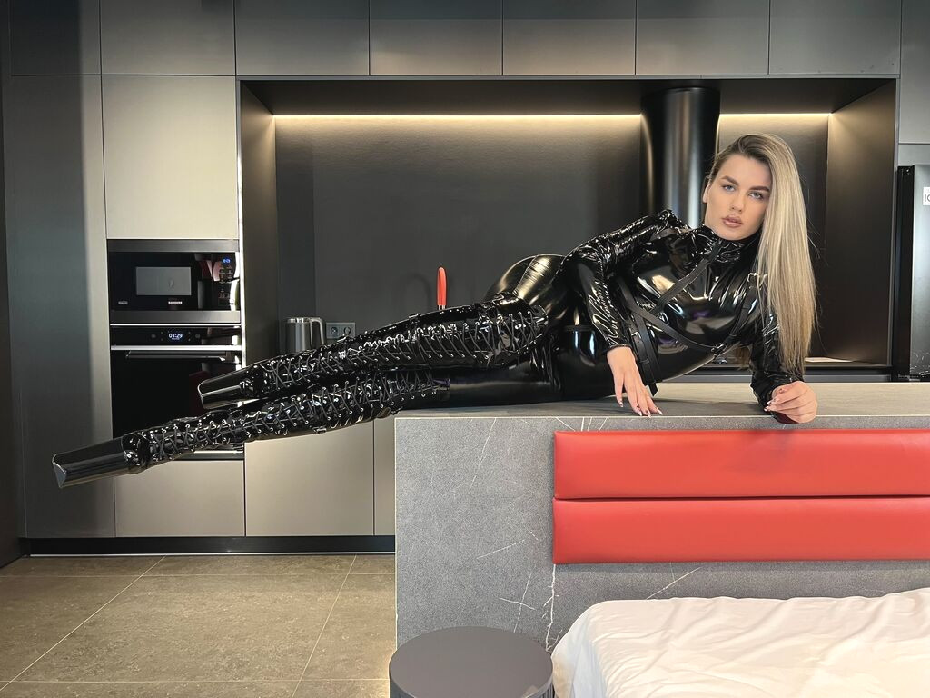 MaryRice webcam model profile image