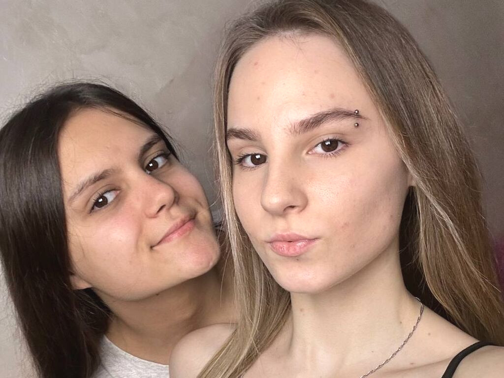 MellisaAndSusan LiveJasmin cam model preview