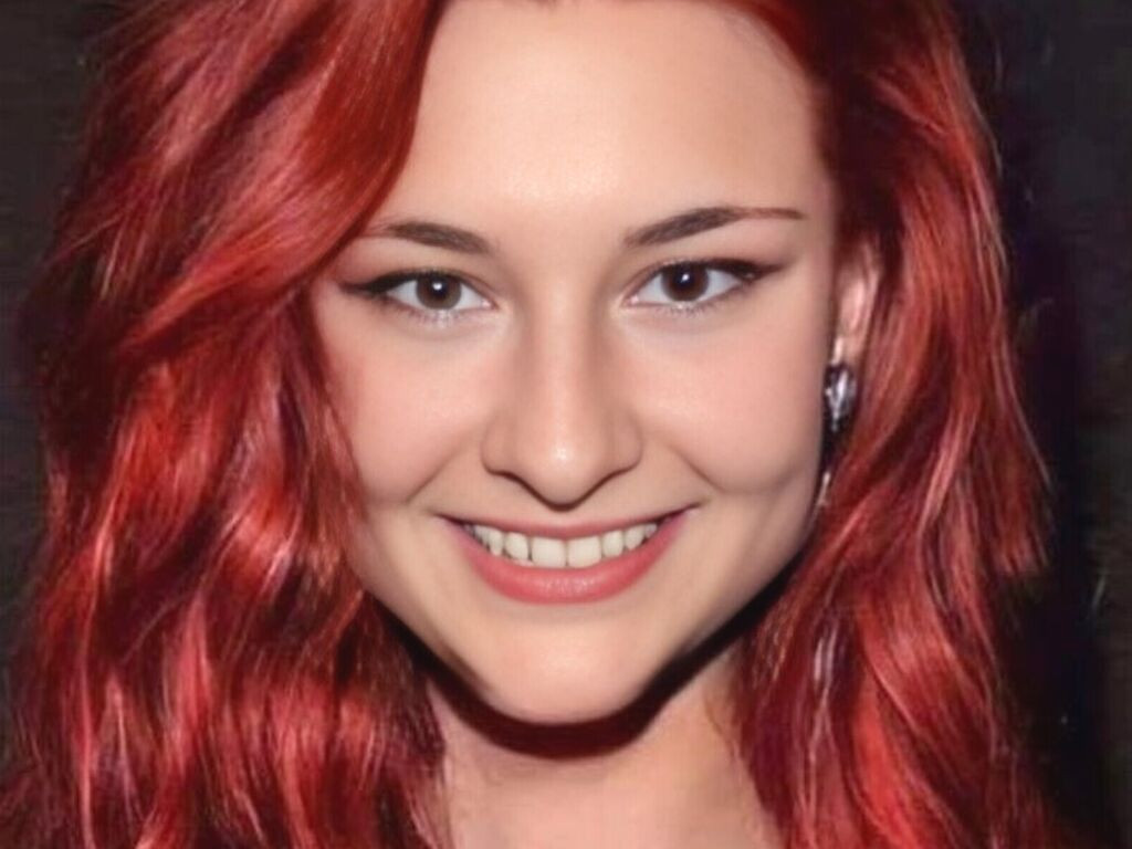 MiraVoss webcam model profile image
