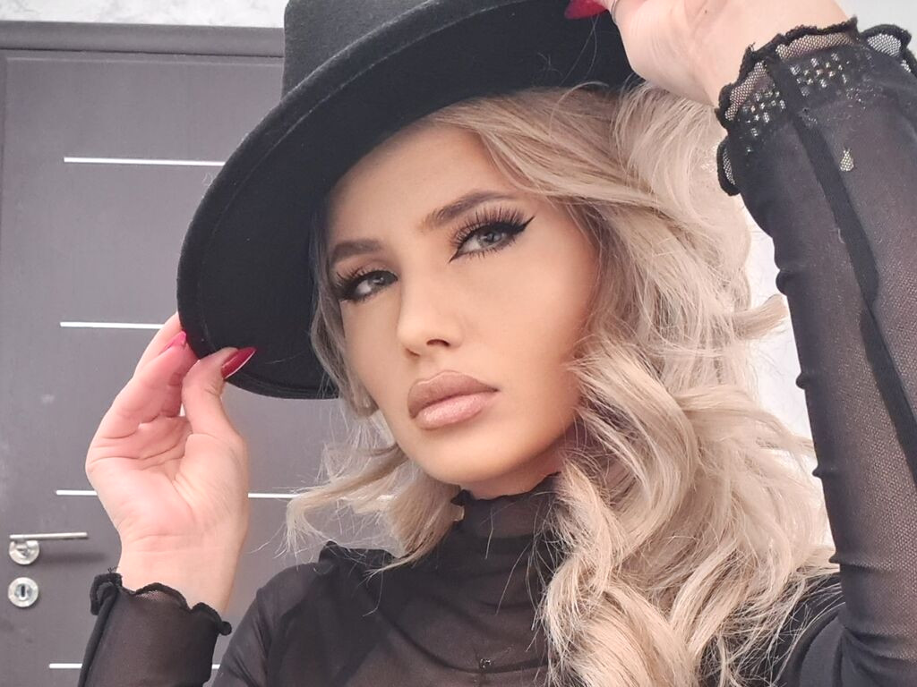 MoniqueSin LiveJasmin cam model preview