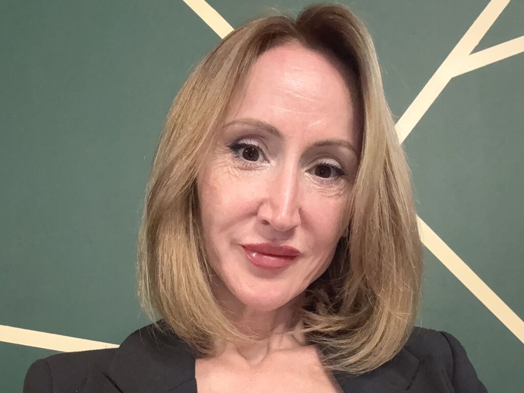 NaomiBlanco webcam model profile image