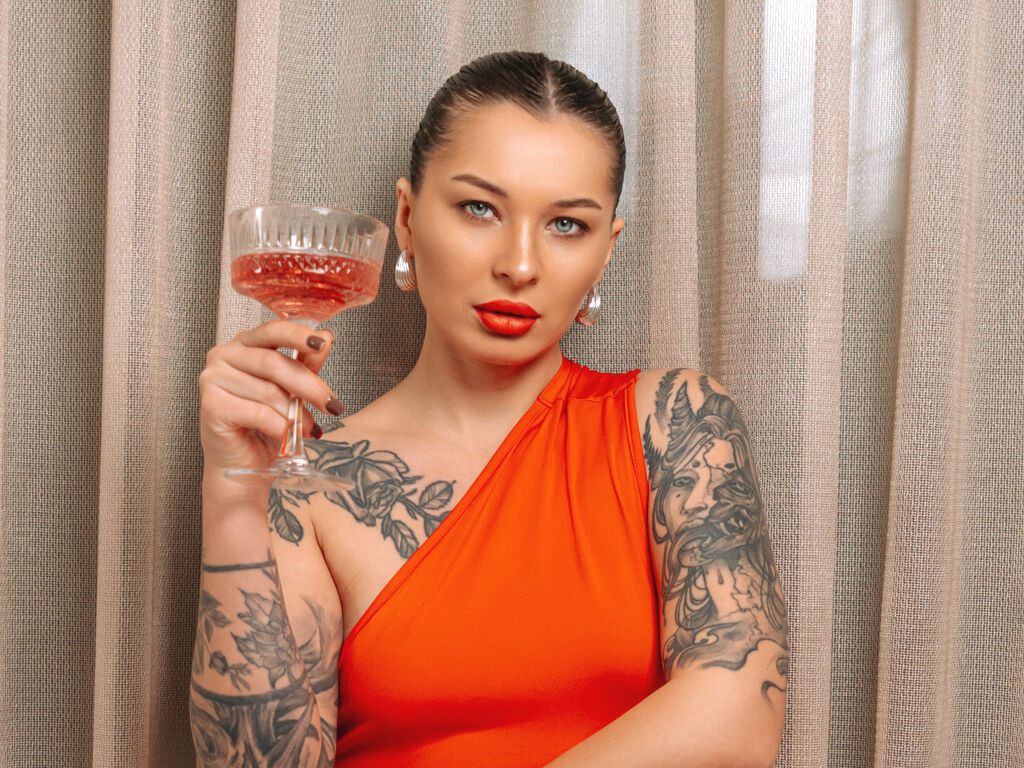 SashaJohnsons webcam model profile image