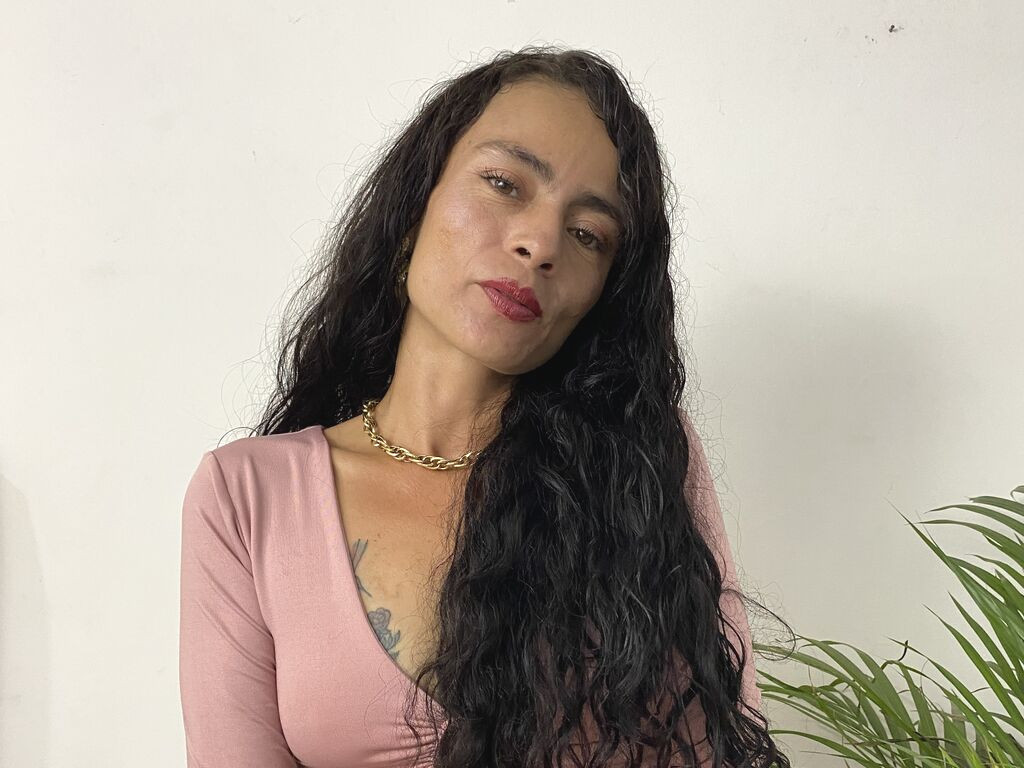 ScarletWolff webcam model profile image