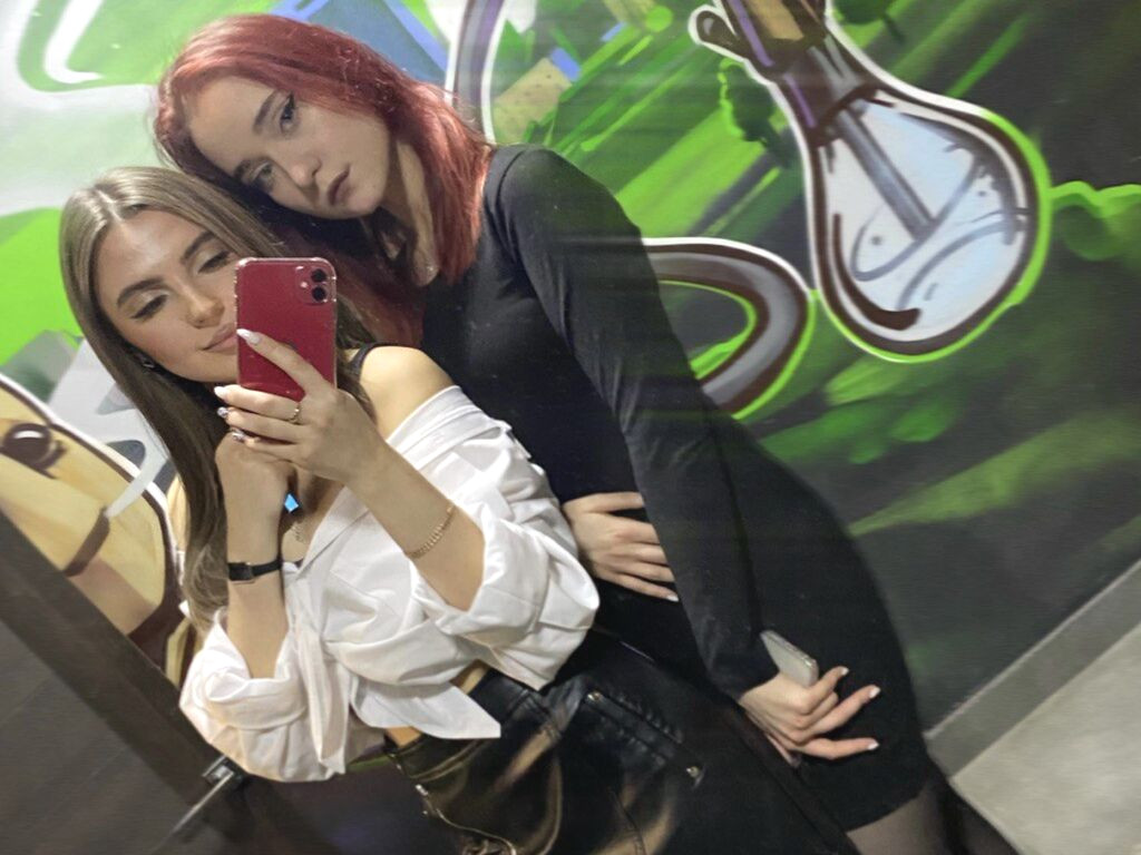 TeonaAnna webcam model profile image