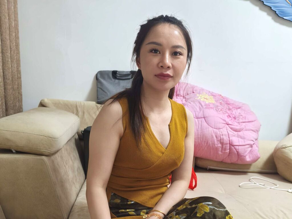 XiaoJuan webcam model profile image