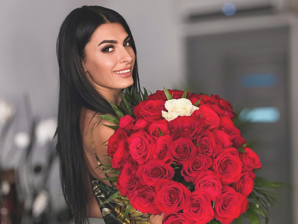 ZenoviaNoir webcam model profile image